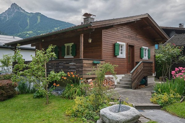 chalet.jpg
