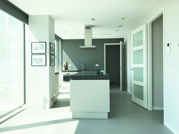For rent: Halvemaanpassage 77, 3011DL Rotterdam