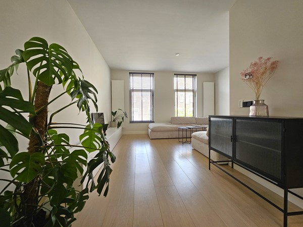 Medium property photo - Van Oosterzeestraat 22A, 3022 XM Rotterdam
