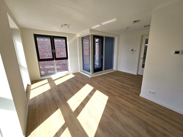 For rent: Müllerkade 493, 3024EP Rotterdam