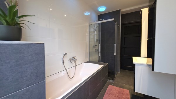 Medium property photo - Dordtselaan 230A, 3073 GV Rotterdam