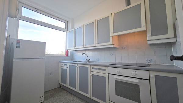 Medium property photo - Herman Robbersstraat 102F, 3031 RL Rotterdam