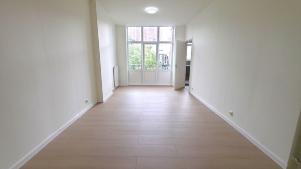 Medium property photo - Hilledijk 192B02, 3074 GA Rotterdam