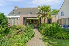46_LUYKSGESTEL_5575_DK_Gentiaan_6.jpg
