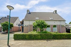 01_LUYKSGESTEL_5575_DK_Gentiaan_6.jpg