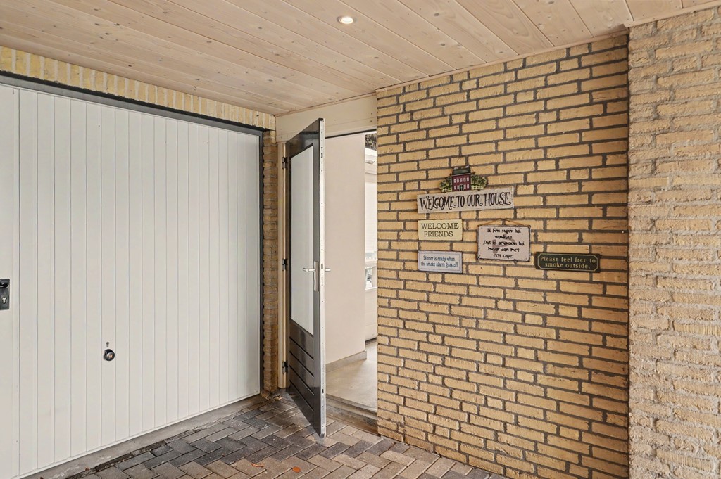 38_HOOGELOON_5528_BN_Sjef_Seuntiensstraat_12.JPG