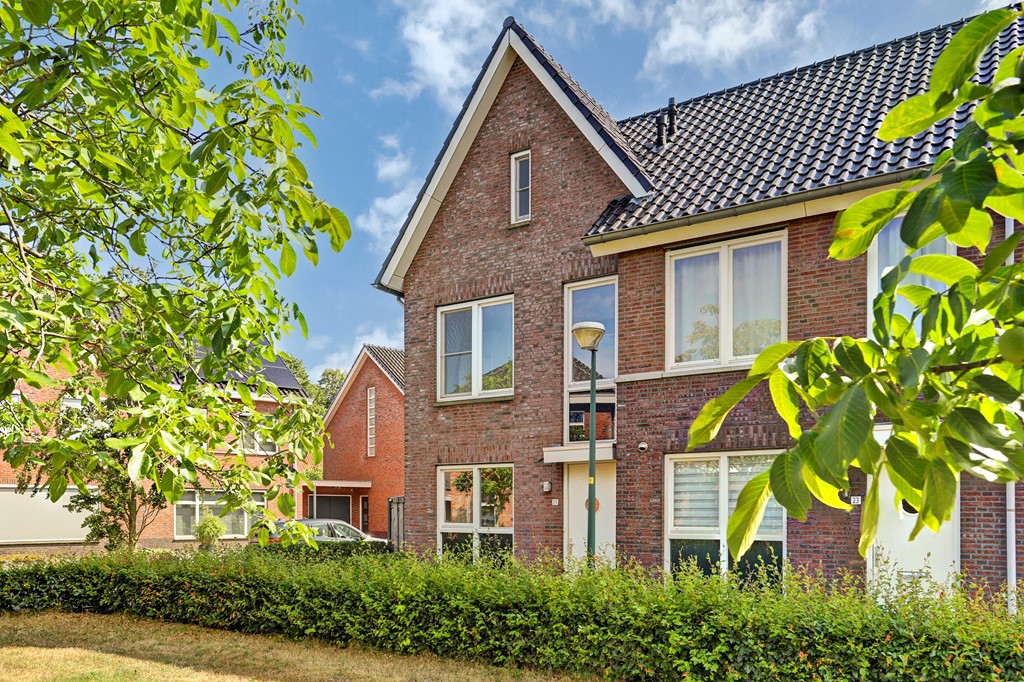 04_BLADEL_5531_MT_Laar_25.jpg