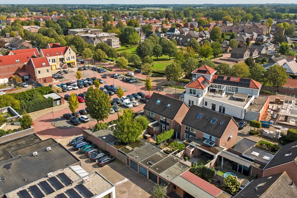 83_BLADEL_5531_BW_Schutsboom_4.jpg
