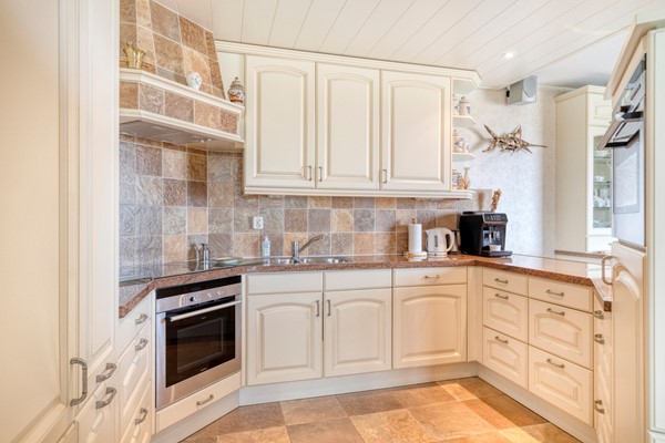 Medium property photo - Prins Hendrikstraat 473, 3151 AK Hoek van Holland