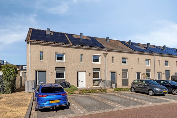 JaapvandeScheurhof83151MGHoekvanHollandNL-02.jpg