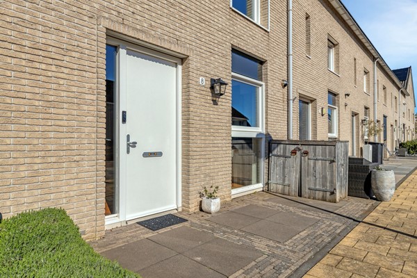 JaapvandeScheurhof83151MGHoekvanHollandNL-04.jpg