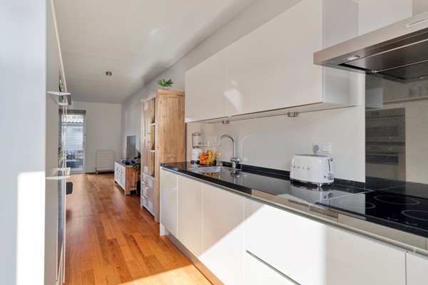 JaapvandeScheurhof83151MGHoekvanHollandNL-13.jpg