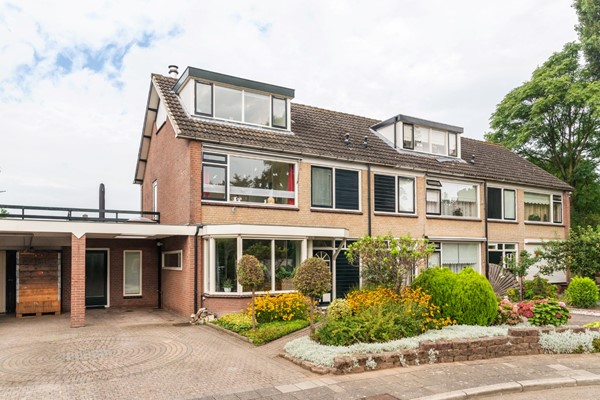 Verkocht: Grote woning (144 m²) op riante perceel van 298 m² eigen grond!