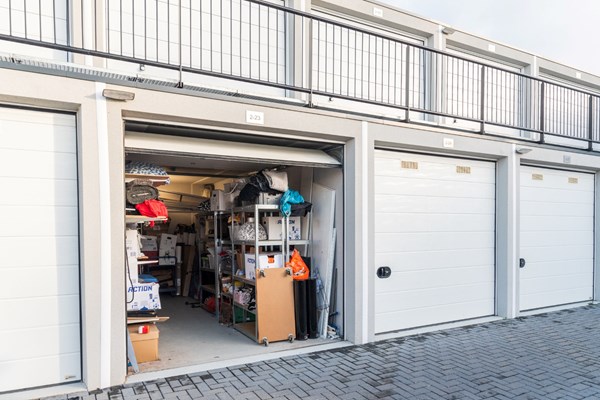 Te koop: Garagebox voor opslag of als bedrijfsruimte op toplocatie!