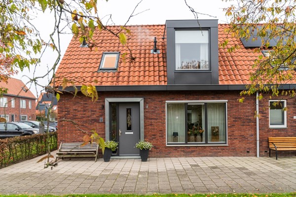 Te koop: Levensloopbestendige half-vrijstaande woning op mooie locatie!