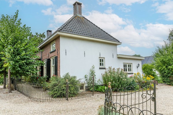 Medium property photo - Dorpsplein 4, 4041 GH Kesteren