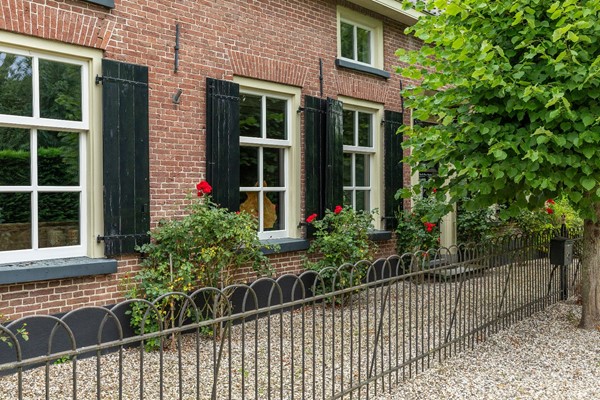 Medium property photo - Dorpsplein 4, 4041 GH Kesteren