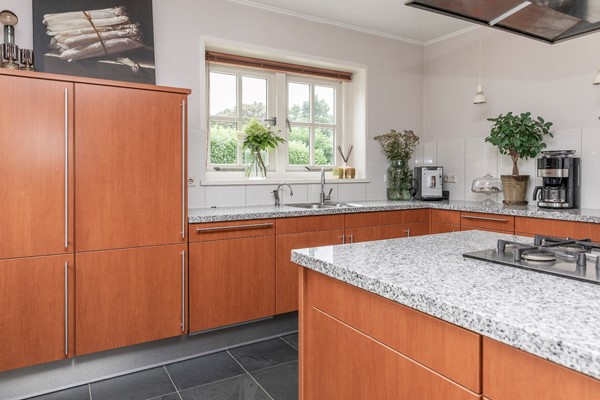 Medium property photo - Dorpsplein 4, 4041 GH Kesteren