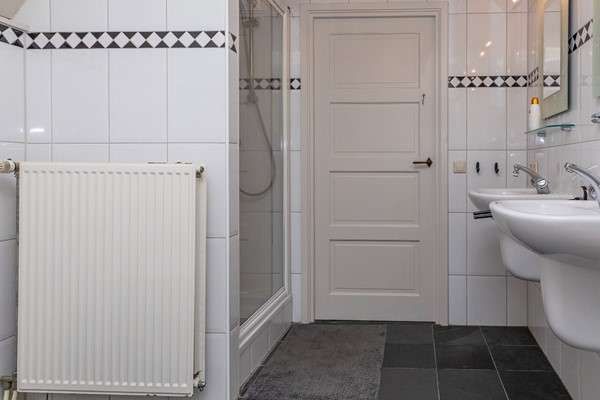 Medium property photo - Dorpsplein 4, 4041 GH Kesteren