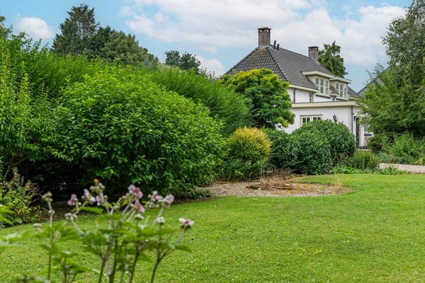 Medium property photo - Dorpsplein 4, 4041 GH Kesteren