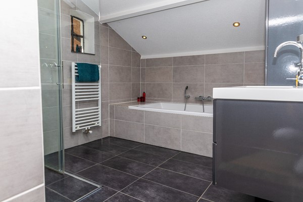 Medium property photo - Burgemeester Houtkoperweg 44, 4033 BL Lienden