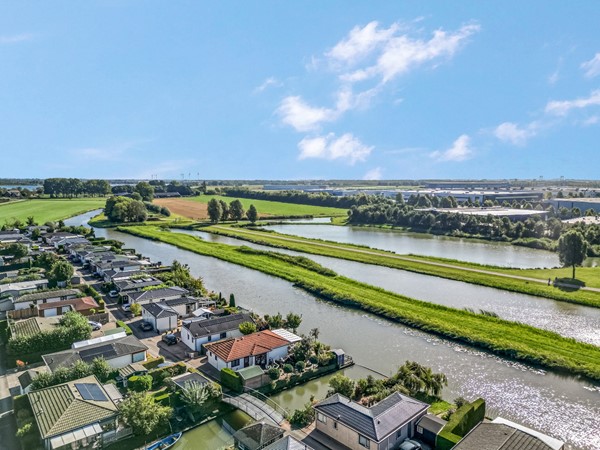 Medium property photo - Blauwe Kampseweg 2-10, 4011 LK Zoelen