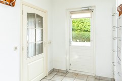 Riant wonen aan de rand van het dorp: groot perceel en fraaie vrijstaande garage! 08777966_21.jpg