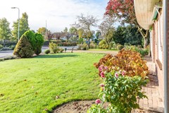 Riant wonen aan de rand van het dorp: groot perceel en fraaie vrijstaande garage! 08777966_58.jpg