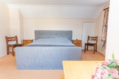 Riant wonen aan de rand van het dorp: groot perceel en fraaie vrijstaande garage! 08777966_79.jpg