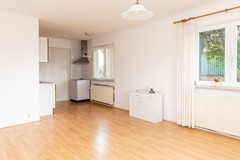 Riant wonen aan de rand van het dorp: groot perceel en fraaie vrijstaande garage! 08777966_87.jpg