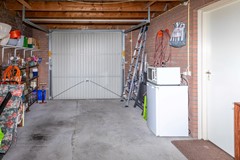 08946030_21.jpg