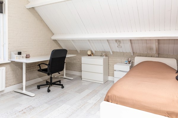 Medium property photo - Dorpsplein 1, 4041 GH Kesteren