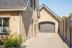 08974505_11.jpg