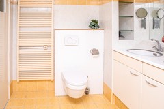 09032450_48.jpg