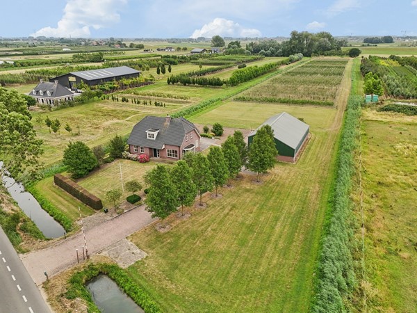Te koop: Agrarisch object: wonen en werken op 21790 m² eigen grond!
