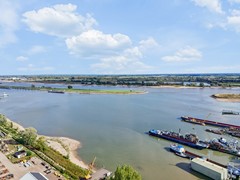 09048372_42.jpg
