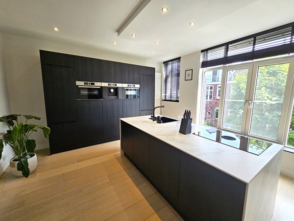 Medium property photo - Van Oosterzeestraat 22A, 3022 XM Rotterdam
