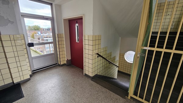 Medium property photo - Herman Robbersstraat 102F, 3031 RL Rotterdam