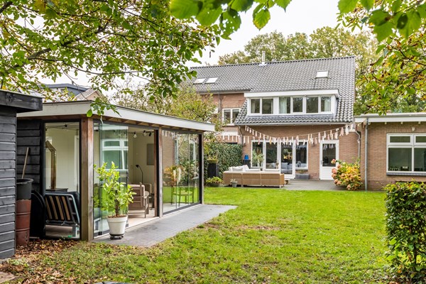 Verkocht onder voorbehoud: Van Hogendorpstraat 8, 3904 HE Veenendaal