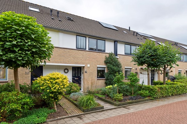 Onder bod: Lucretia van Merkenlaan 37, 3906 WC Veenendaal
