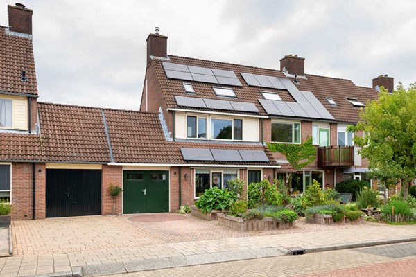 Onder bod: Middellaan 141, 3904 LG Veenendaal