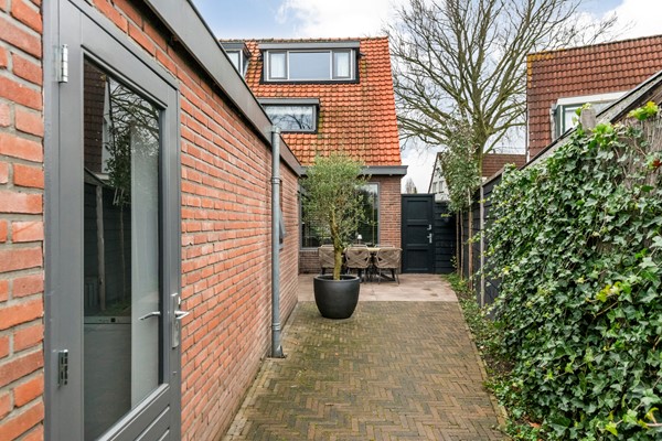 Medium property photo - P.H. van Rijnstraat 1, 3904 HG Veenendaal