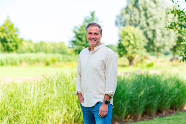           Mark van den Berg