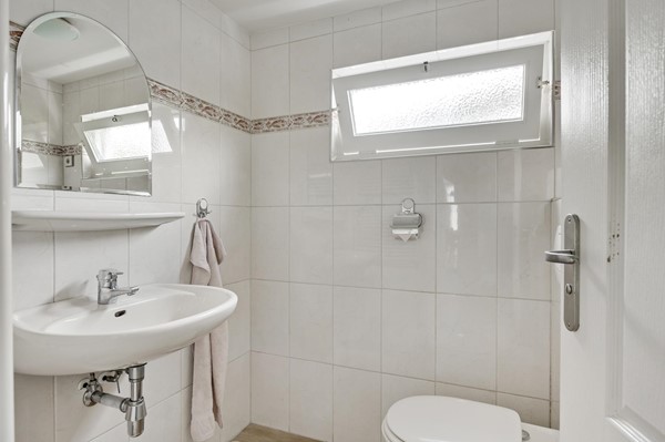 Medium property photo - Helmondseweg 3, 6003 NA Weert