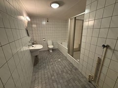 badkamer 1.jpg