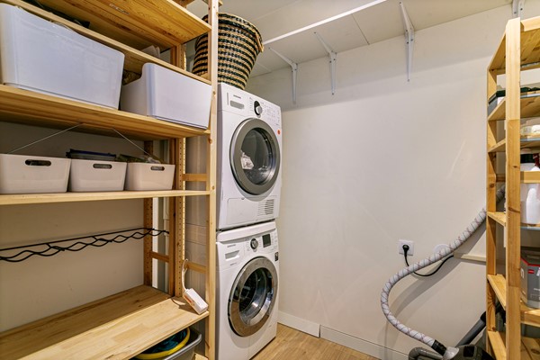 Medium property photo - Zodiakplein, 2516 CD Den Haag