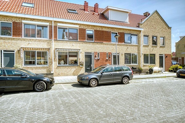 Rented subject to conditions: Graslelie 59, 2224JW Katwijk
