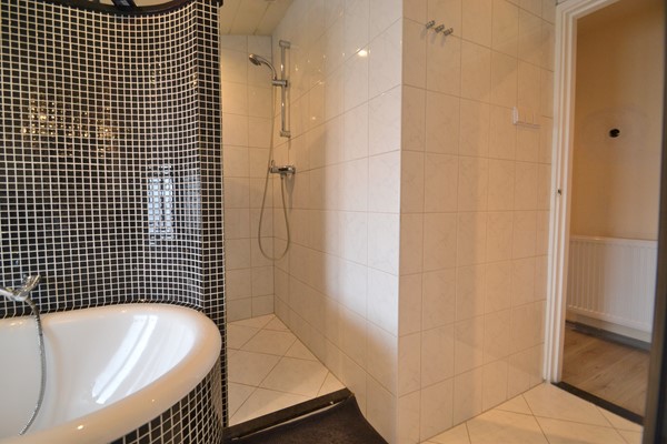 Medium property photo - Koninginneweg 59a, 2225 HJ Katwijk