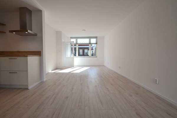 For rent: Sluisweg 50, 2225XM Katwijk