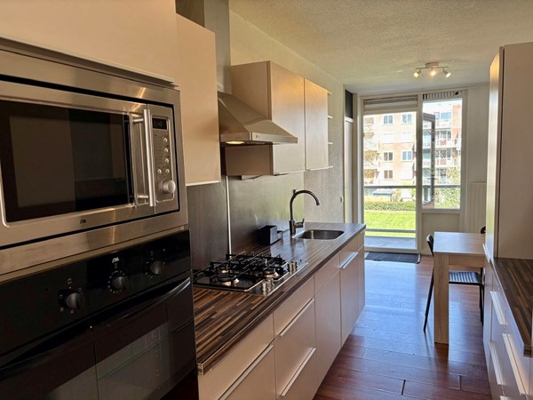 Medium property photo - Dickenslaan, 1102 XP Amsterdam